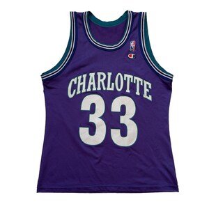 Mitchell & Ness Men's Charlotte Hornets Alonzo Mourning #33