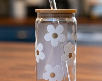 Flower Glass Coffee Cup With Lid | Daisy Glass Tumbler | 16oz Glass Tumbler | Aesthetic Glass Can