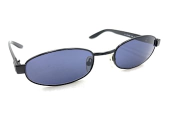 Gucci GG 1640/S E1W Black Oval Sunglasses Blue Lens 52-19 135