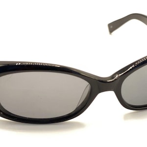 Oliver Peoples Phoebe BK Black Wrap Sunglasses Frames 53-17 125 Japan Designer