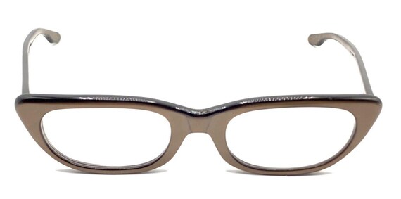 Bausch & Lomb B&L Cat Eye Eyeglasses Eye Glasses Frames 5 1/4 45-19 Bausch Lomb (B&L) Eyeglasses 4 1/4-5 1/2 Tortoise Cat Eye  main image 3