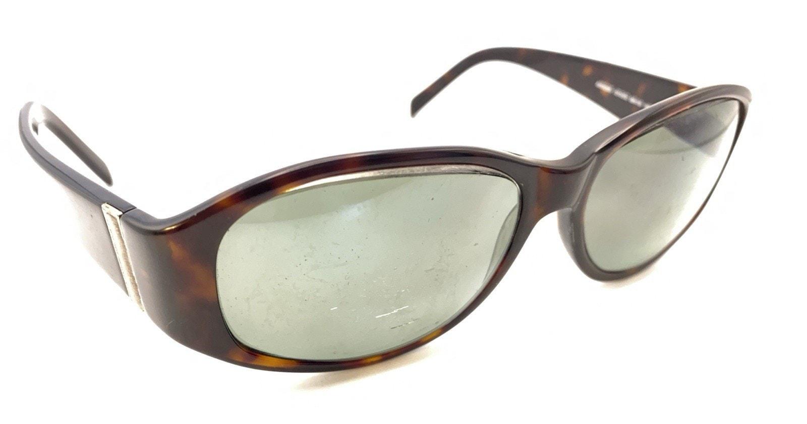 Vittadini Sunglasses - Etsy display picture 3