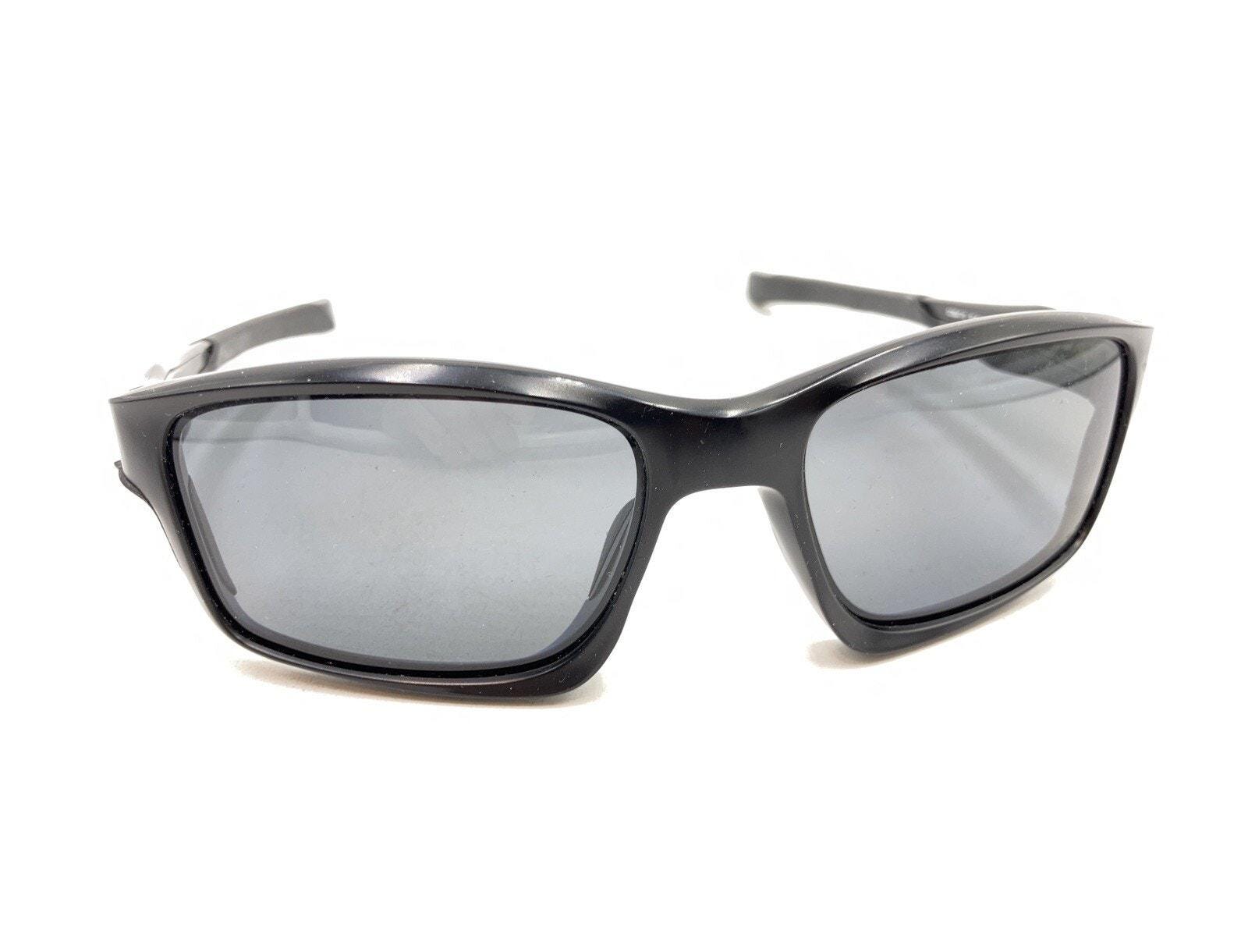 Oakley Chainlink OO9247-15 Black Wrap Sunglasses Gray Lens 57-17 138  Designer - Etsy