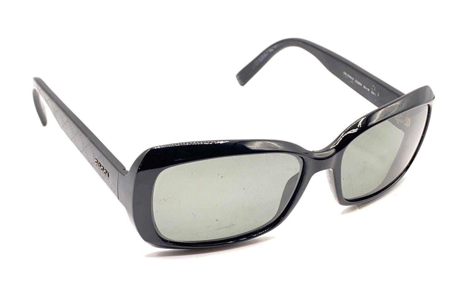 Gucci GG 3206/S D28BN Black Rectangle Designer Sunglasses  display picture 1