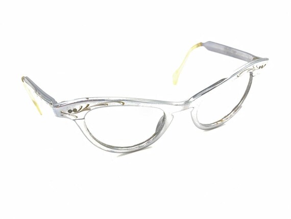Shuron Vintage Polished Aluminum Silver Cat Eye Eyeglasses  display picture 2