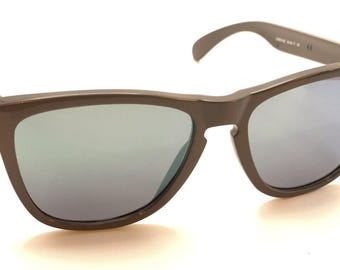 Oakley Frogskins OO9013-32 Gray Green Sunglasses Gray Lens 55-17 133 Sports