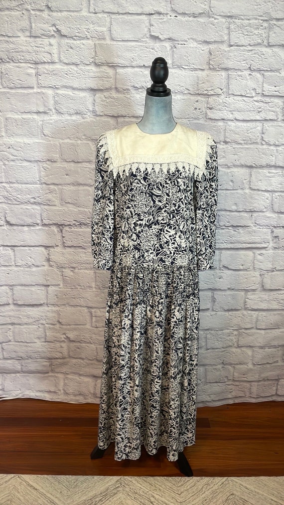 Vintage Floral Sailor Collar Dress