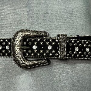 Guess Women\'s Y2K Gem Accent Belt Guess | Accessories | Guess Y2k Bedazzled Glitzy Gem Belt  main image 4