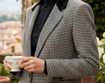 Vintage Sag Harbor Warm and Comfortable Wool Blend Houndstooth Blazer