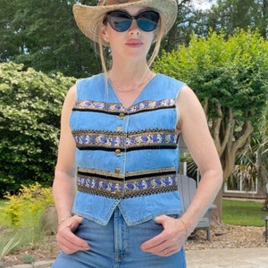 Vintage 90’s Liz Claiborne western style denim vest