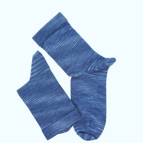 EU 40/41 US 9.5/10 UK 7/7.5 Cozy machine-knitted socks for cold days, knitted with handdyed sockyarn 75/25 wool/polyamid