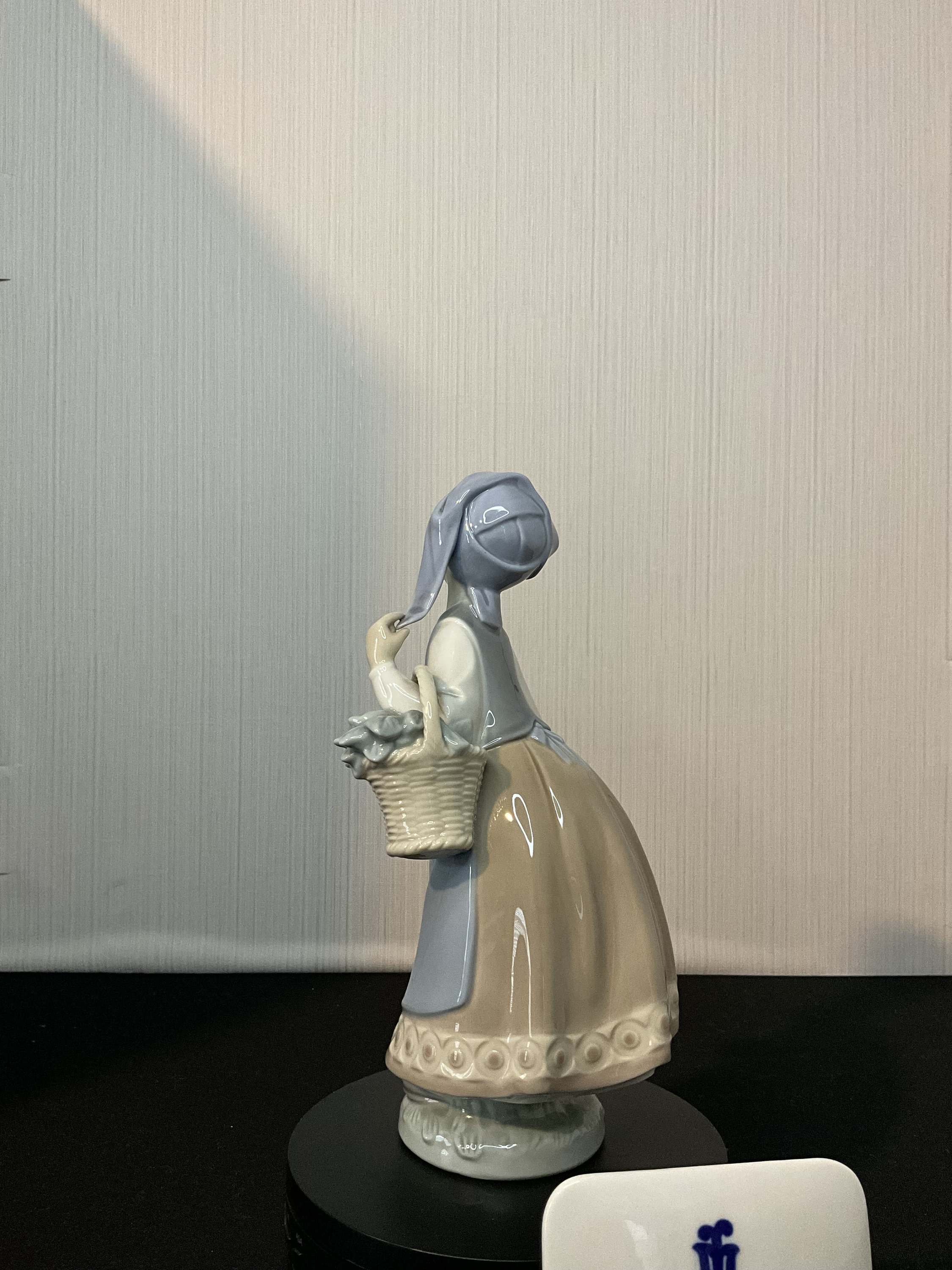 Lladro “Women With Scarf” Figurine 5024 | eBay