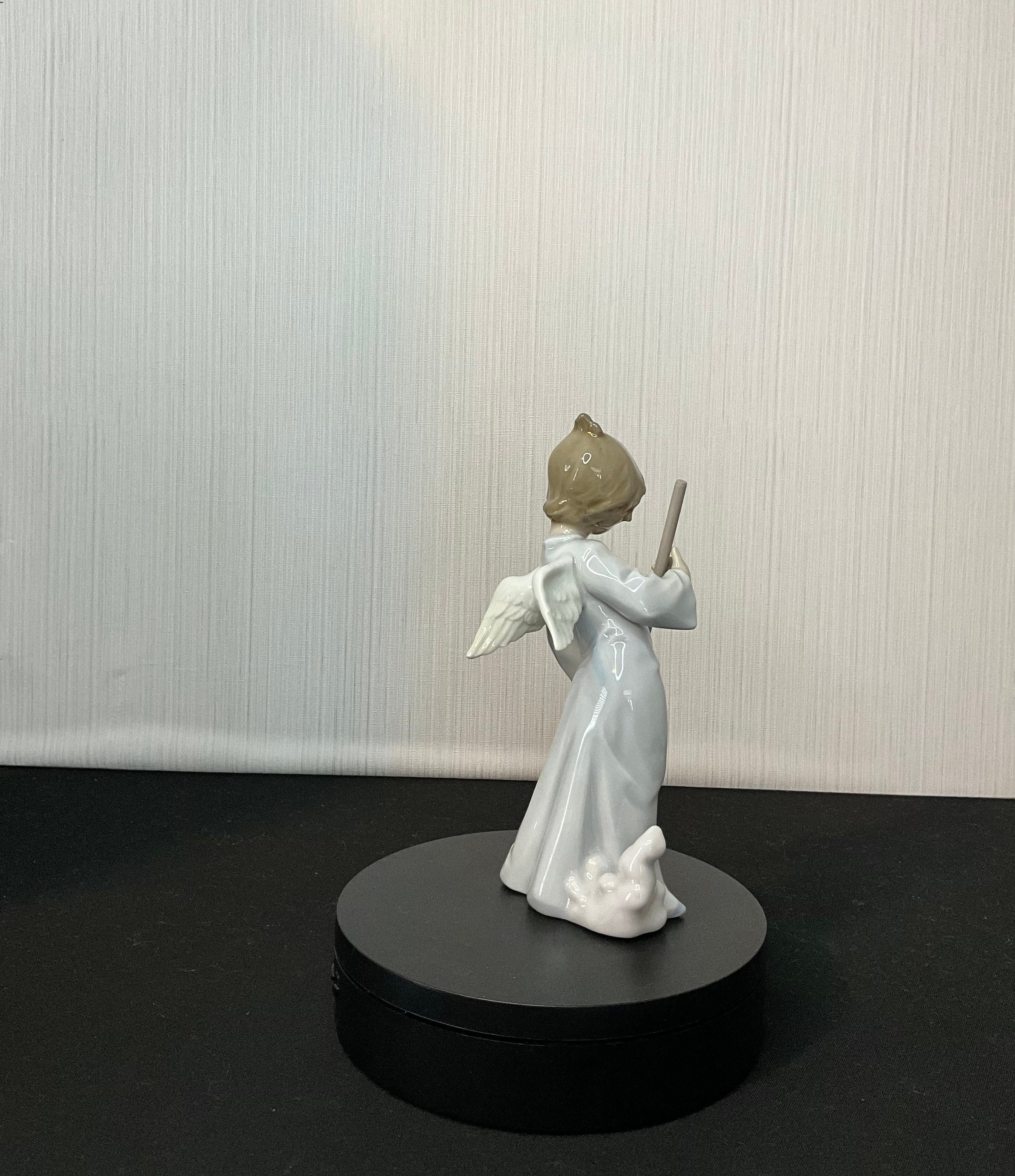 リアドロ sweep away the cloud 5726 リアドロ sweep away the cloud 5726 Lladro