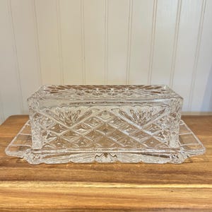 VINTAGE Heavy Butter Dish Godinger PINEAPPLE Clear Glass  Covered Lid