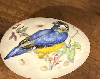 Vintage Sallie Robinson Egg Pomander Parrot Macaw Ceramic England 1970s Crazing