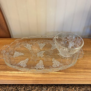 Vintage Anchor Hocking Grape Vine Clear Glass Snack Set