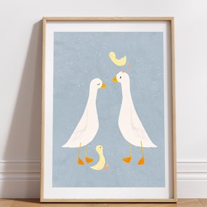 Lámina infantil de la familia de 4 gansos tontos, póster hygge de gansos y crías azules, diseño escandinavo para guardería, decoración nórdica minimalista para pared 35