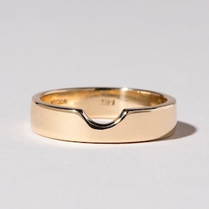 14K Solid Gold Cigar Wedding Band Ring, Unique 6mm Wide Cut Out Design, Perfect for a Wedding band or Nesting Ring, Luxurious Gift for Her