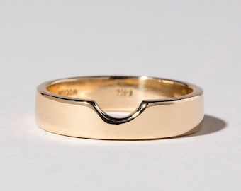 14K Solid Gold Cigar Wedding Band Ring, Unique 5mm Wide Cut Out Design, Perfect for a Wedding band or Nesting Ring, Luxurious Gift for Her