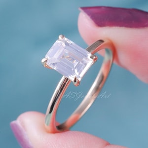2.5CT Solid Gold Radiant Cut Moissanite Engagement Ring Solitaire Radiant Diamond Wedding Rings Minimalist Promise Ring Gift For Women