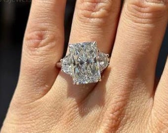 5.00CT Radiant Cut Lab Grown Diamond Engagement Ring: 14k Yellow Gold, Trapezoid Side Stones