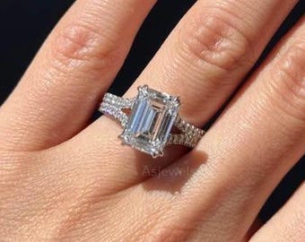 Emerald Cut Lab Grown Diamond Engagement Ring: Split Shank Wedding Band
