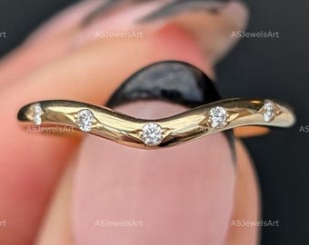 Round Lab Grown Diamond Curved Ring Sustainable Wedding Band for Women Lab Create Diamond Band Ring Anniversary Gift for Wife Chevron Ring