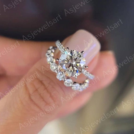 Anillos De Compromiso De Moissanita únicos Y Delicados Hechos