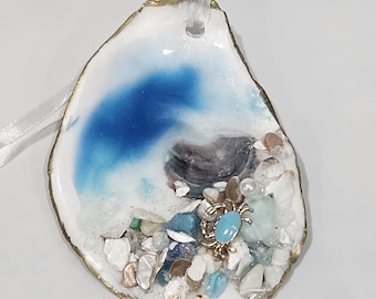 Handmade Oyster Shell Ornament | Resin Ocean Art | Coastal Christmas Décor | Beach-Themed Ornament | Unique Coastal Gift