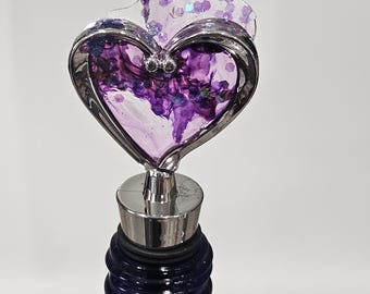Heart Wine Stopper | Handmade Resin Bottle Stopper | Sparkly Heart Barware | Wine Lover, Anniversary or Hostess Gift