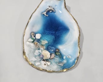 Handmade Oyster Shell Magnet | Resin Ocean Art | Coastal Refrigerator Magnet | Beach House Décor | Unique Coastal Gift