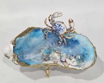 Oyster Shell Trinket Dish, Resin-Finished Crab Jewelry Holder, Coastal Ring Dish, One-of-a-Kind Shell Décor