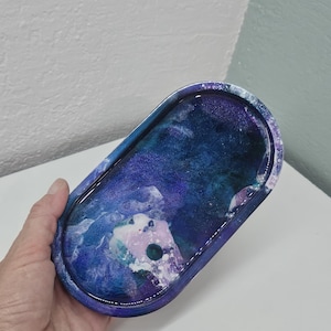 Resin trinket/soap dish