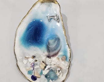 Handmade Oyster Shell Magnet | Resin Ocean Art | Coastal Refrigerator Magnet | Beach House Décor | Unique Coastal Gift