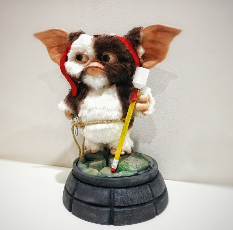 Figurine Gizmo Rambo à fourrure de 26 cm, jouet imprimé 3D inspiré des Gremlins, statue en peluche Gizmo réaliste, cadeau pour les fans de Mogwai image 4