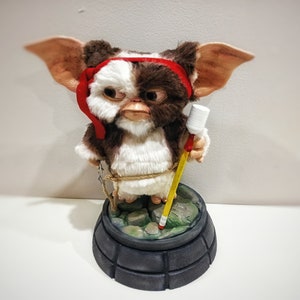 Figurine Gizmo Rambo à fourrure de 26 cm, jouet imprimé 3D inspiré des Gremlins, statue en peluche Gizmo réaliste, cadeau pour les fans de Mogwai image 5