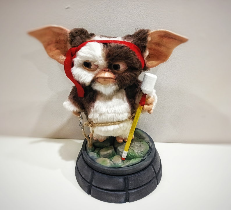 Figurine Gizmo Rambo à fourrure de 26 cm, jouet imprimé 3D inspiré des Gremlins, statue en peluche Gizmo réaliste, cadeau pour les fans de Mogwai image 5