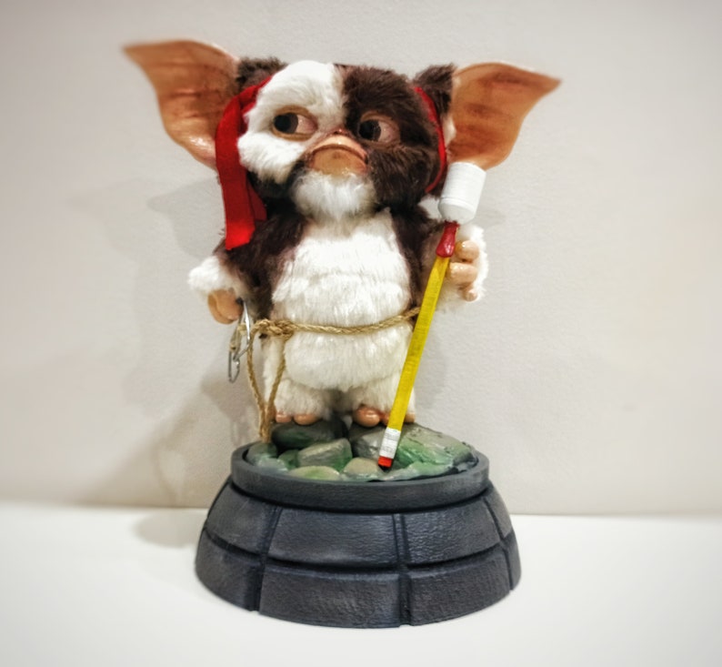 Figurine Gizmo Rambo à fourrure de 26 cm, jouet imprimé 3D inspiré des Gremlins, statue en peluche Gizmo réaliste, cadeau pour les fans de Mogwai image 9