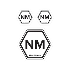 Adesivo de viagem com 2 letras do Novo México em formato hexagonal forma um formato de favo de mel legal ao adicionar outros estados juntos