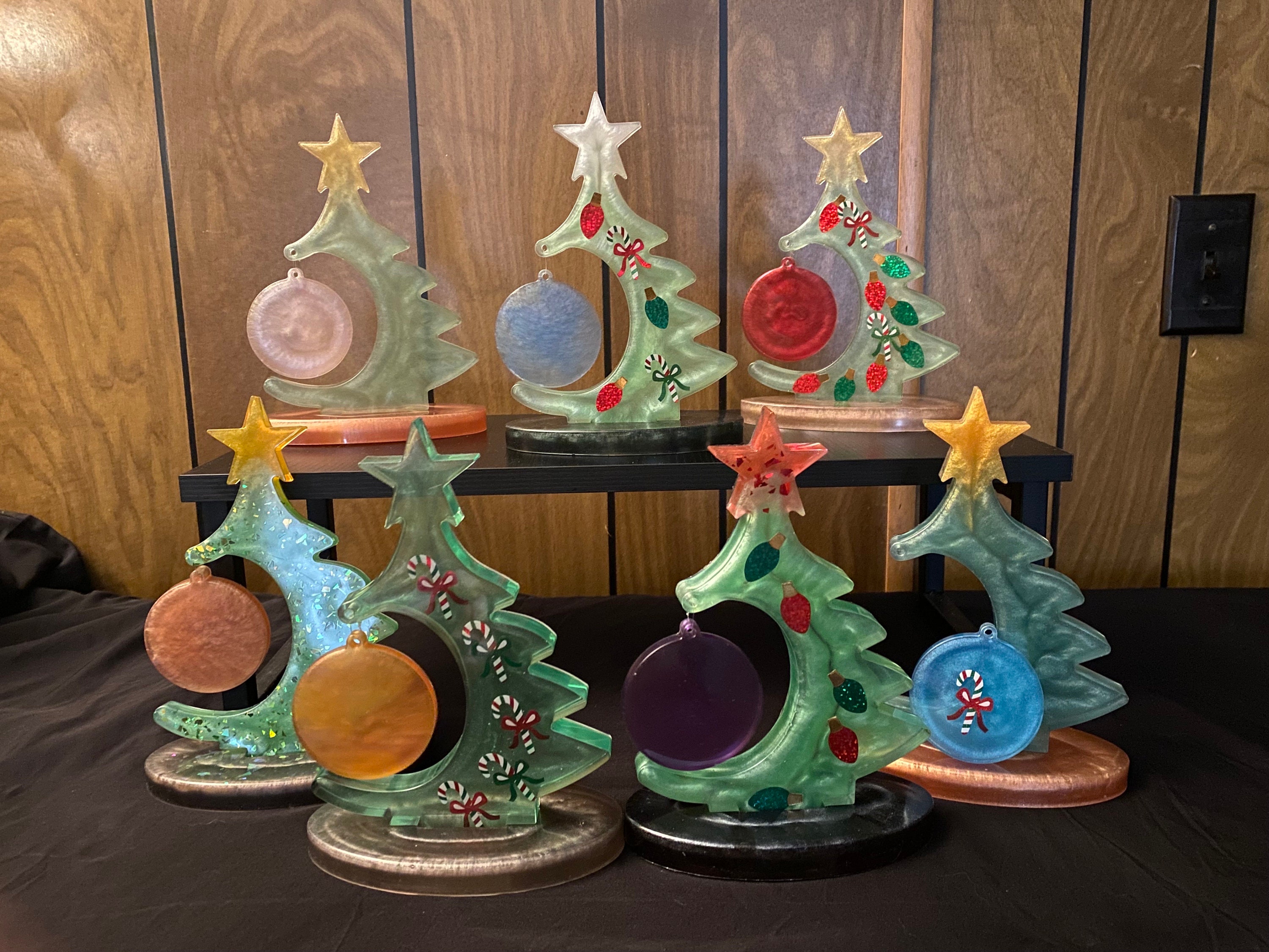 Textured Christmas Tree With Glass, Block Art, Crushed Glass Art, Resin  Art, Christmas Tree, Colorful Christmas Lights, Christmas Painting 