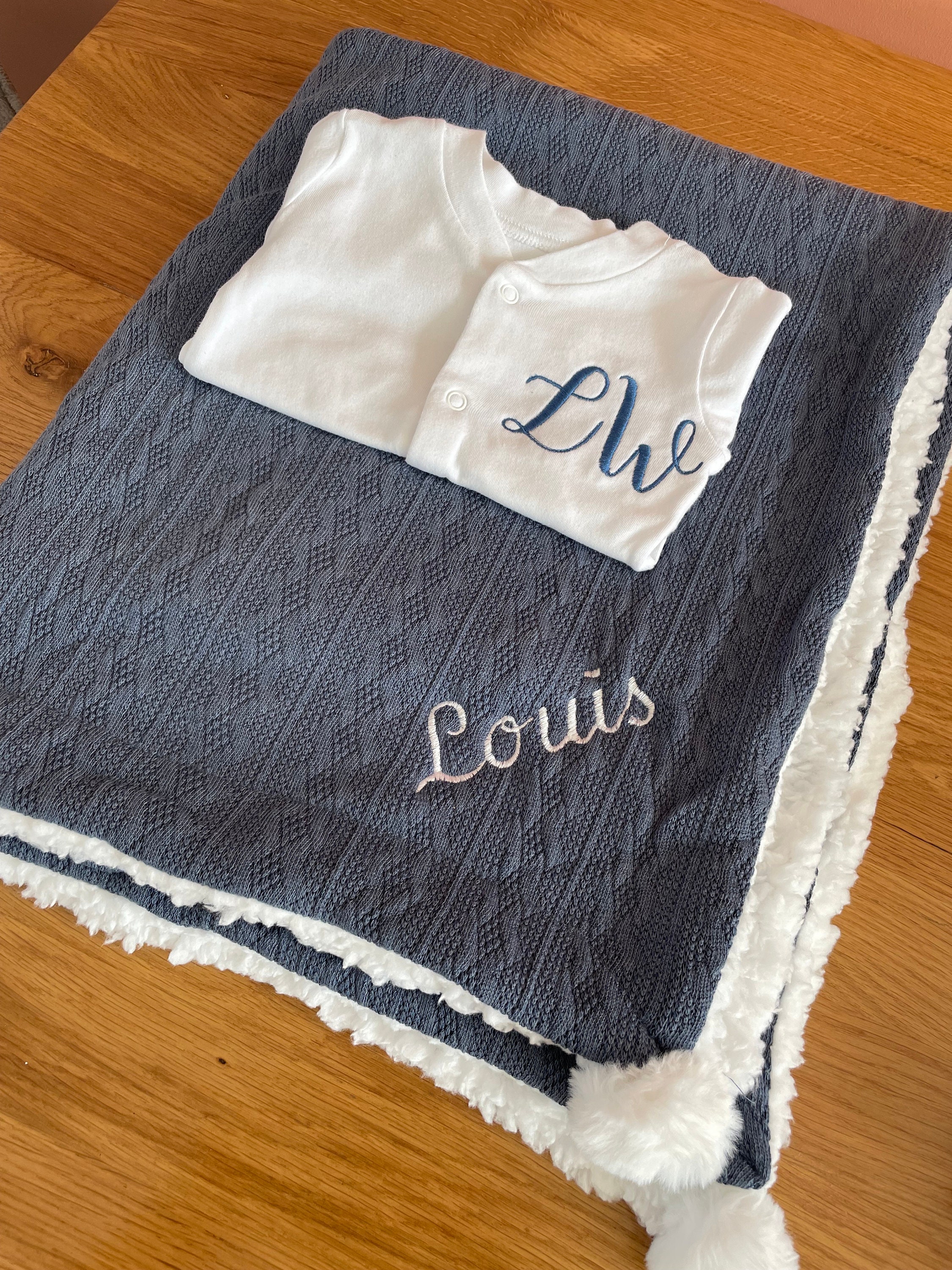 Personalised Baby Gift Set Embroidered Name Baby Blanket 