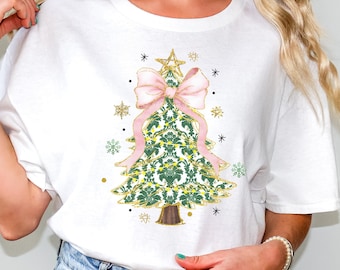 Christmas Sweatshirt for Women Christmas Tree Shirt Cute Christmas Tshirt Holiday tee with pink Coquette bow Shirt Coquette Christmas Shirt