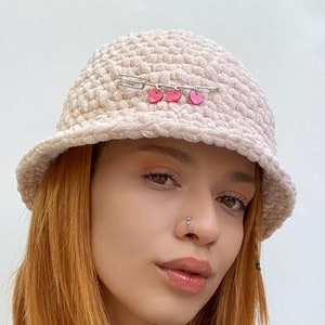 Velvet Winter Bucket Hat, Crochet Bucket Hat, Handmade Hat, Womens Bucket Hat, Soft Flufy Hat, Winter Beige Hand Knit Bucket Hat, Trendy Hat