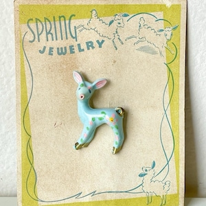 Broche de veado azul de plástico MCM vintage, pintado à mão, joia inovadora com cartão de exibição, joia de loja de dez centavos