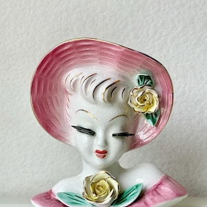 Vtg MCM Napco Lady Head Vase/Wall Pocket Pink Hat Dress Roses Ceramic Lashes Made in Japan