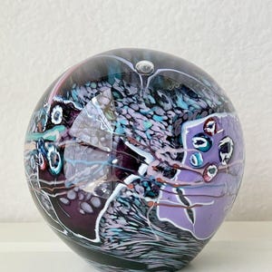 Vintage 1993 Peter Patterson Handblown Glass Purple Paperweight Art Glass Sphere 3.5&quot;