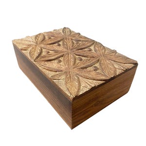Wood Carving Box, handmade Wooden jewelry box, Interior décor box, mid century Home Improvement, Gift for her