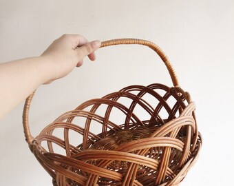 Handmade wicker basket organizer, Round basket with handle