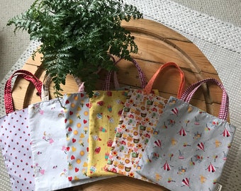 Mini tote bags