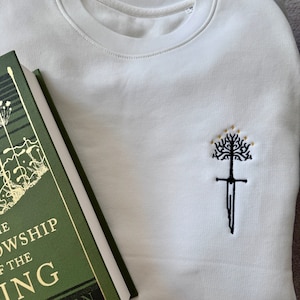 LOTR, Aragorn, King of Gondor Inspired Embroidered Jumper / Sweatshirt / T-shirt / Embroidery Gift